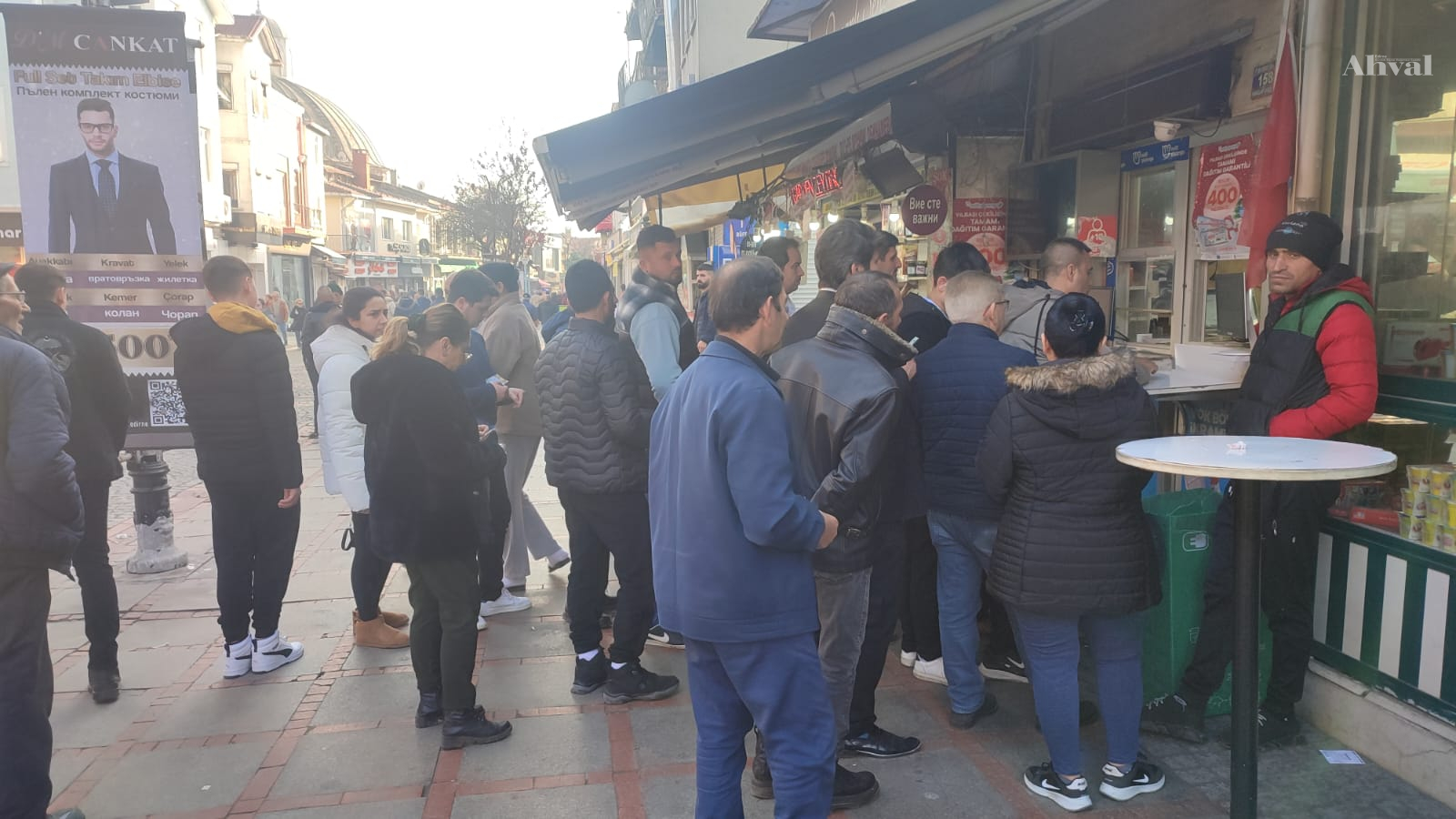 Bayilerde ikramiye kuyruğu