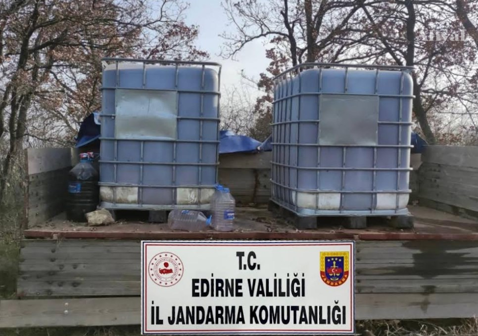 Kaçak içkiyi bakın nereye saklamışlar