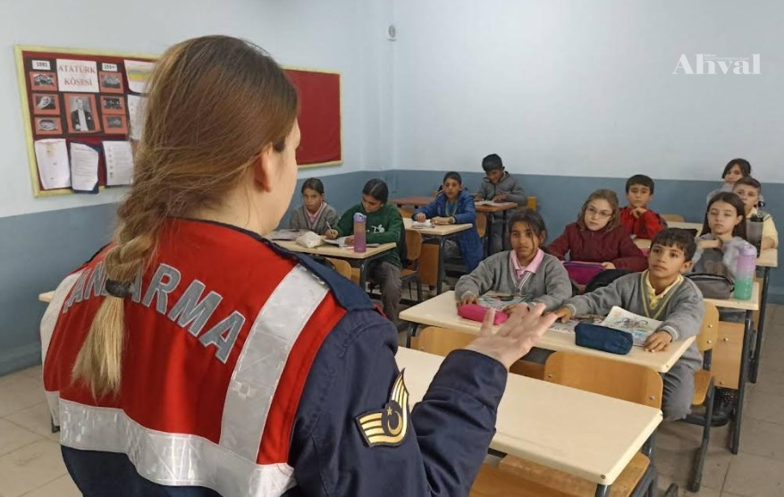 Jandarmadan çocuklara eğitim