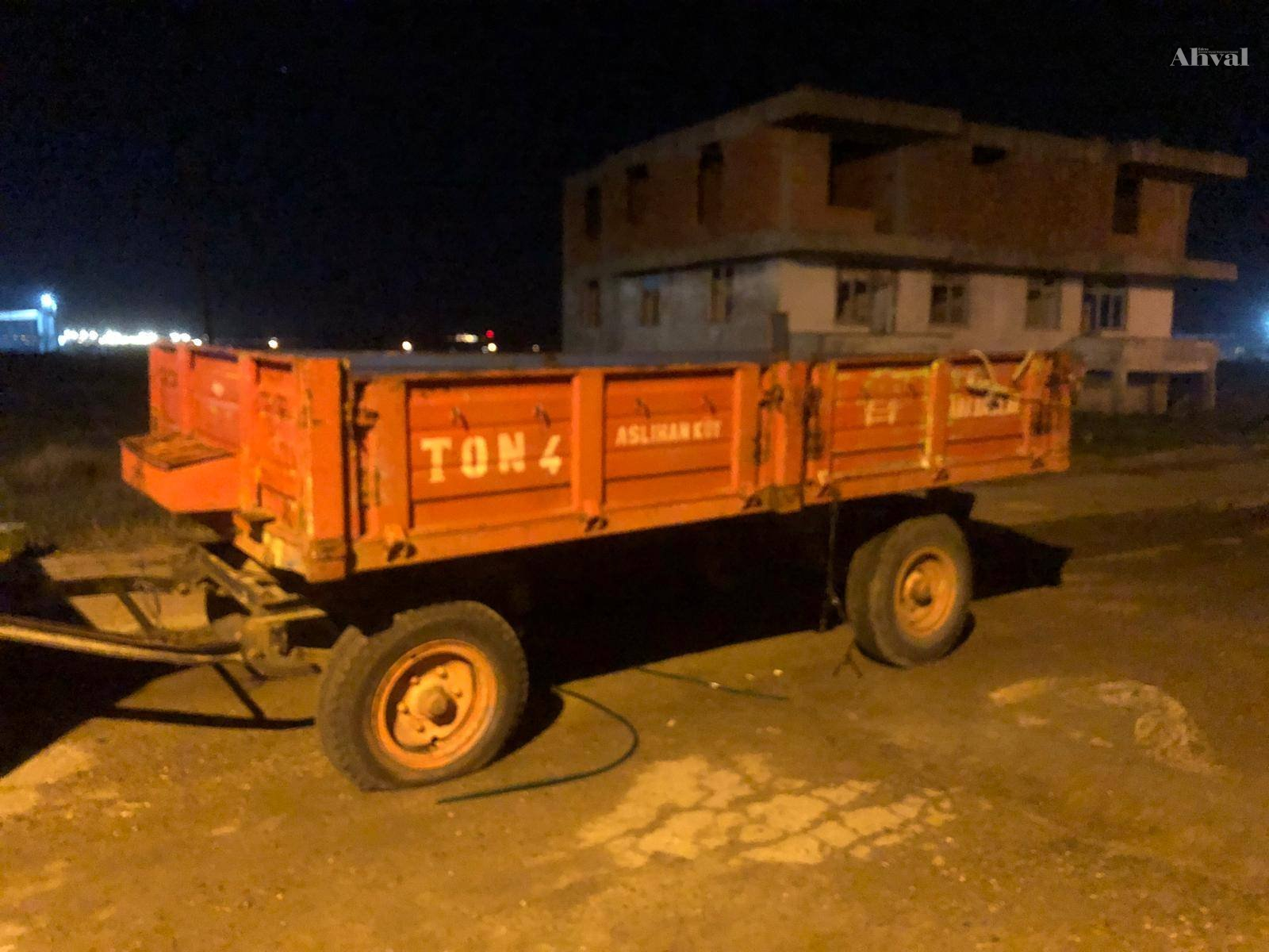 Kereste dolu römorku çaldılar