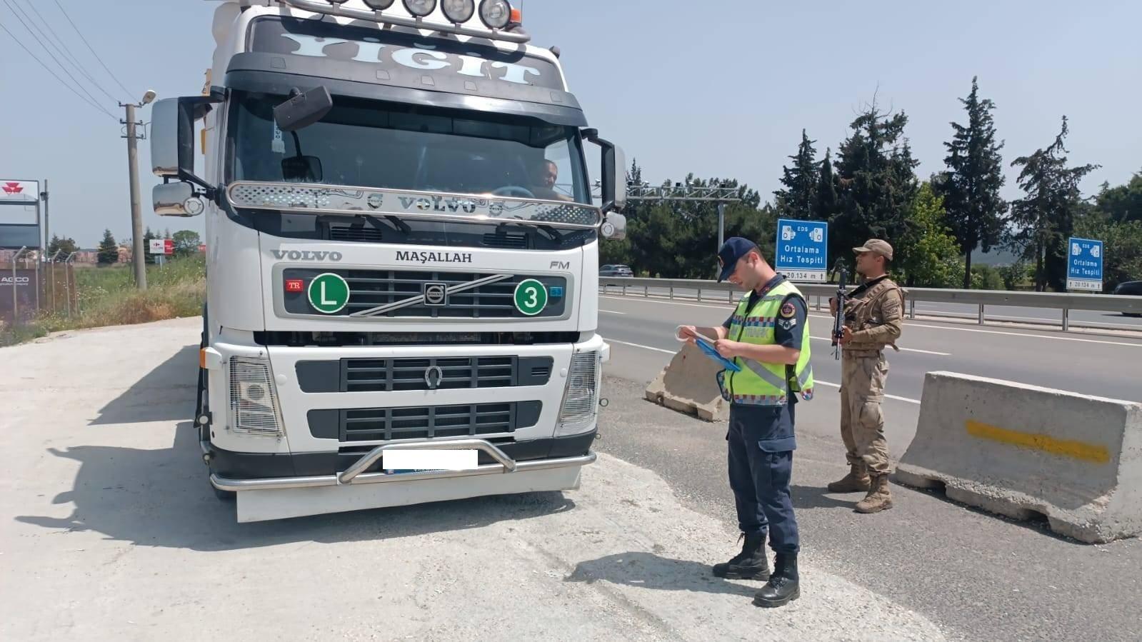 Yük taşıma sınırını aşan 125 şoföre ceza!