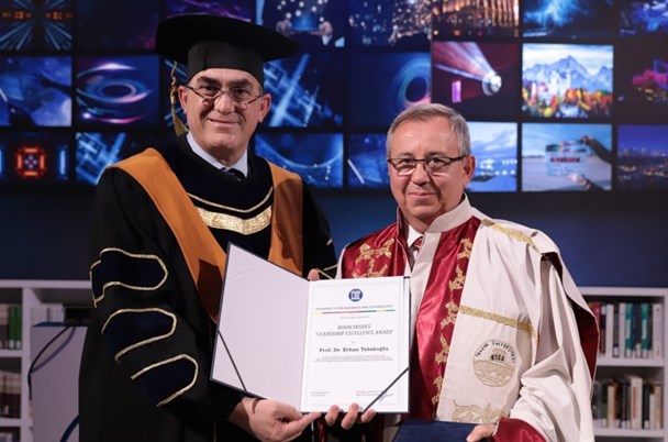 Tabakoğlu’na ‘Liderlik Mükemmeliyeti Ödülü’