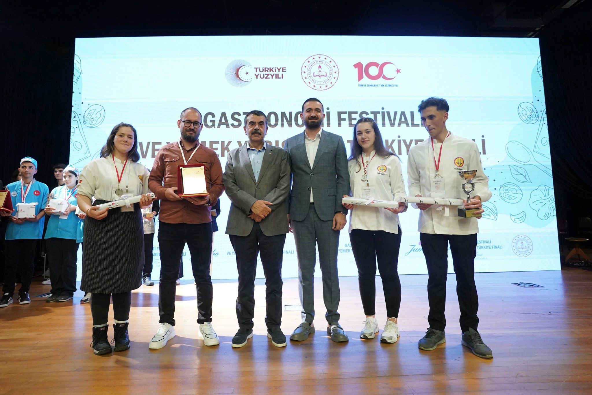 Edirneli genç aşçılar Türkiye ikincisi