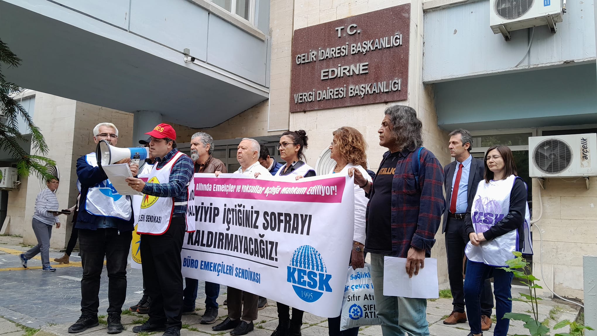 Büro Emekçilerinden tasarruf paketine tepki