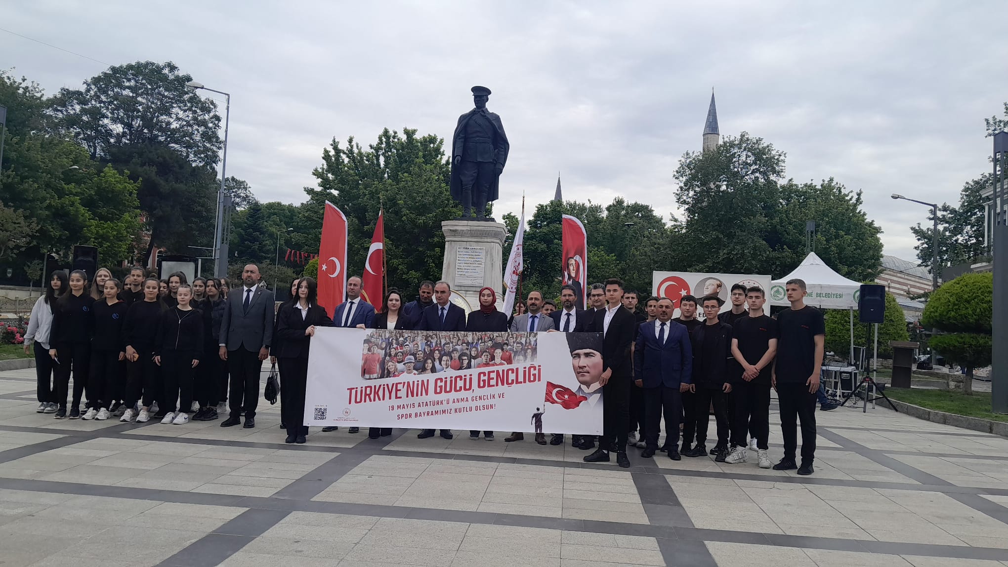 Gençlik Haftası törenle başladı