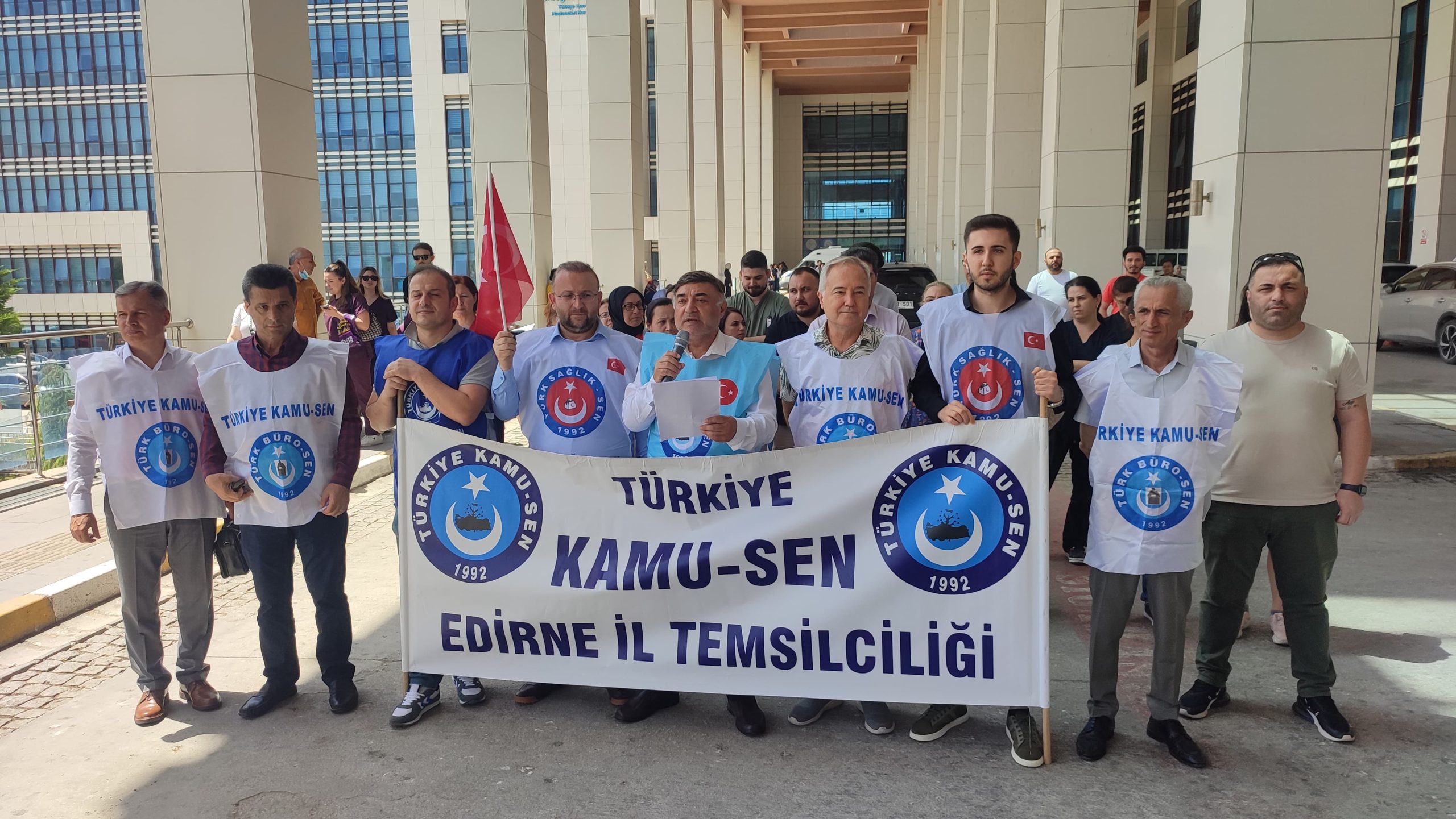 ‘Alın terinin karşılığından tasarruf olmaz’