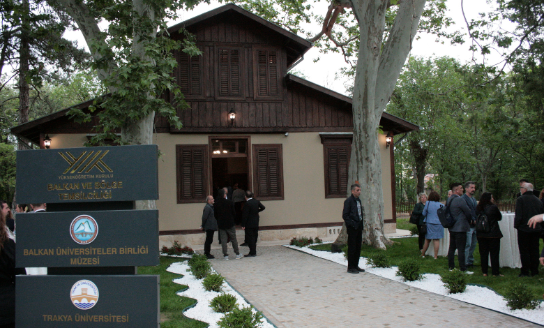 YÖK temsilciliği ve müze, aynı binada hizmette