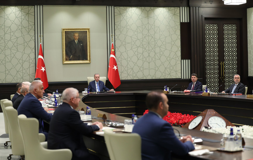 Kurban Bayramı tatili Kabine'de görüşülecek