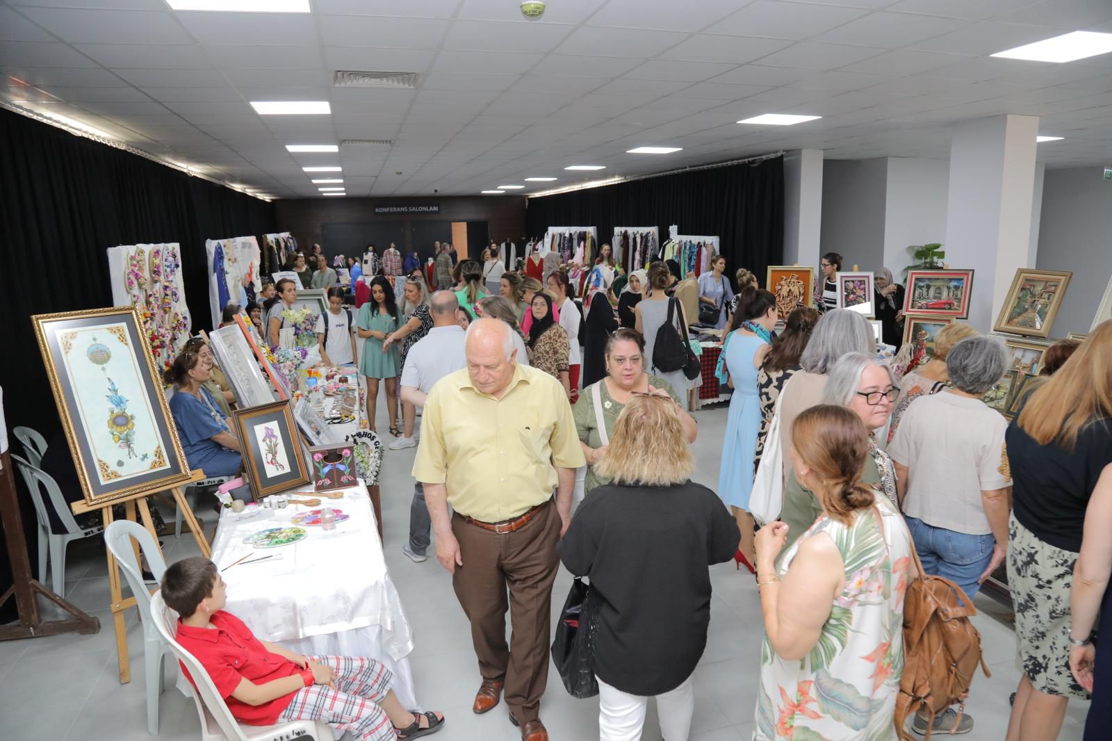 El emeği göz nuru ürünlerin sergisi açıldı