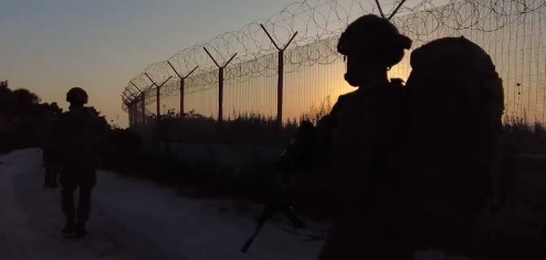 Yunanistan'a kaçmaya çalışırken yakalandılar