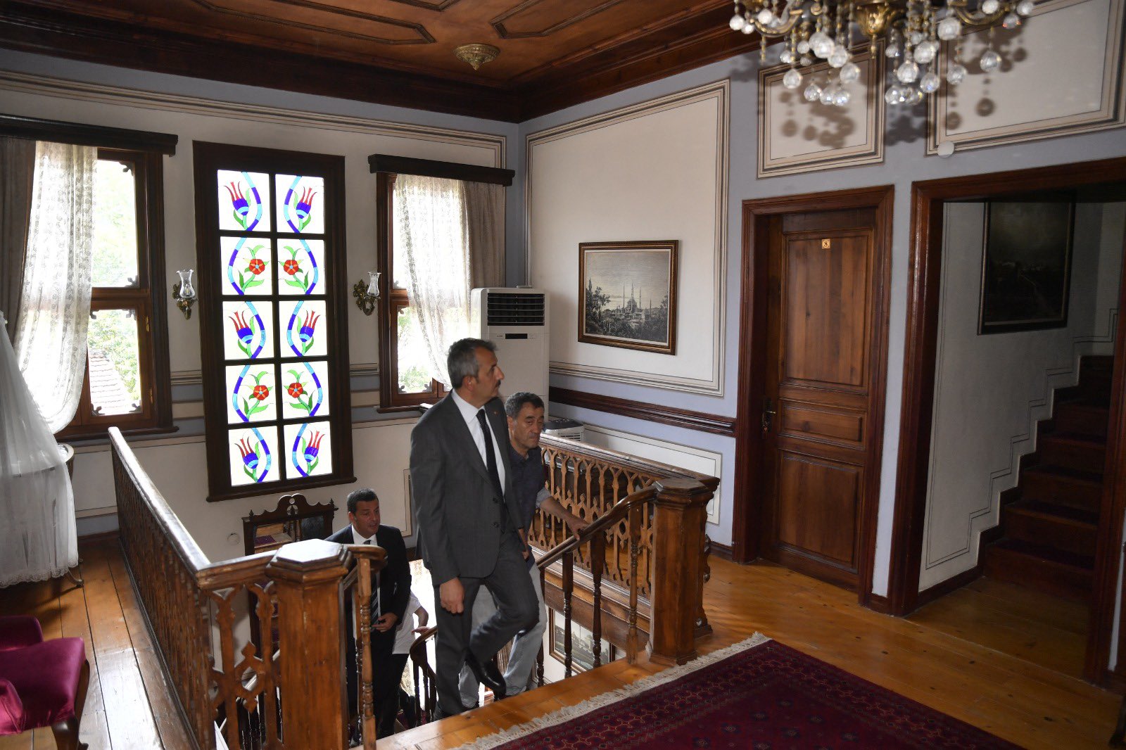 Vali Sezer Kaleiçi'nde tarihi konakları inceledi