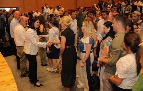 Başkan Gencan Akın, personelle bayramlaştı