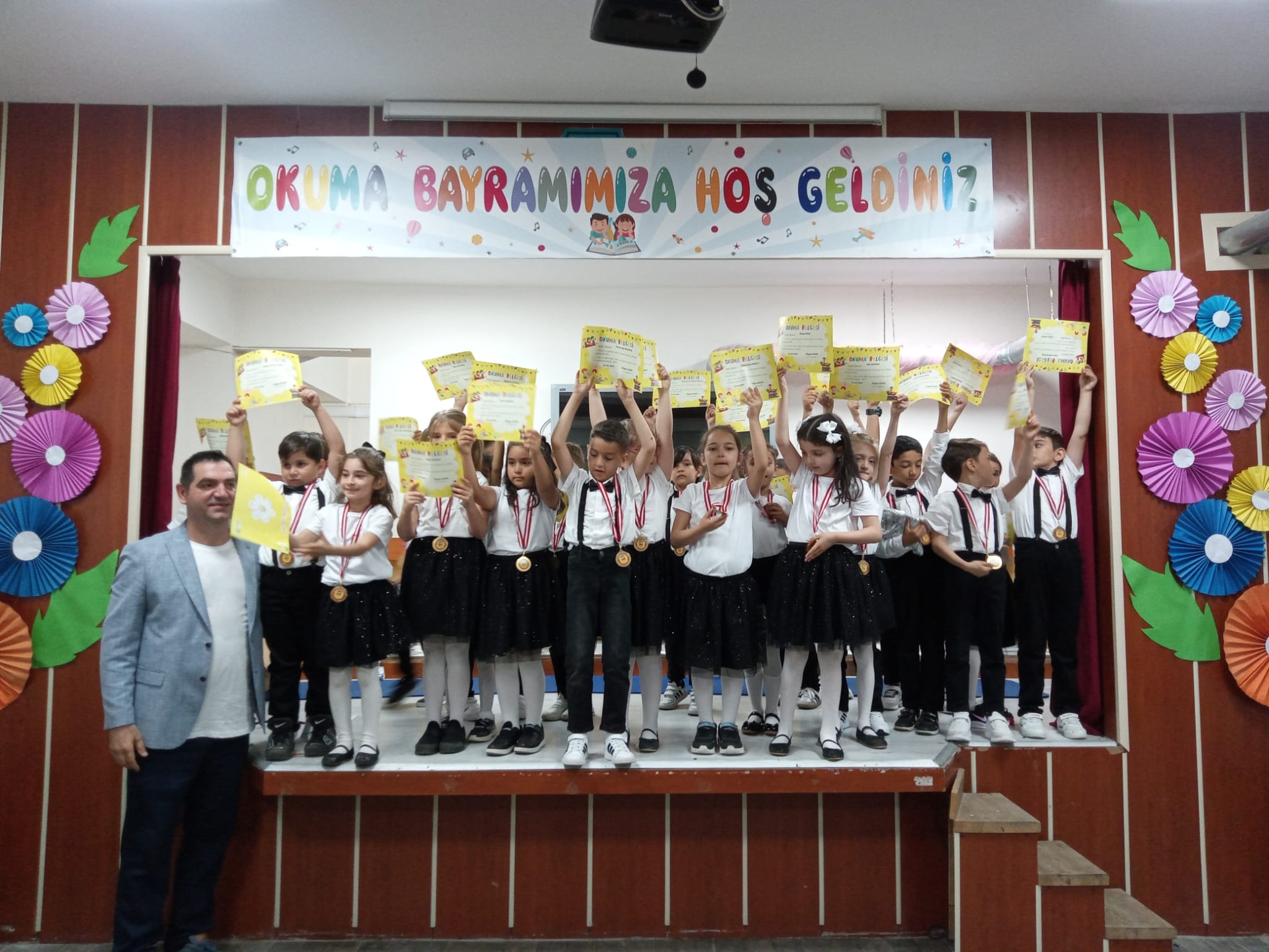 Miniklerin okuma sevinci