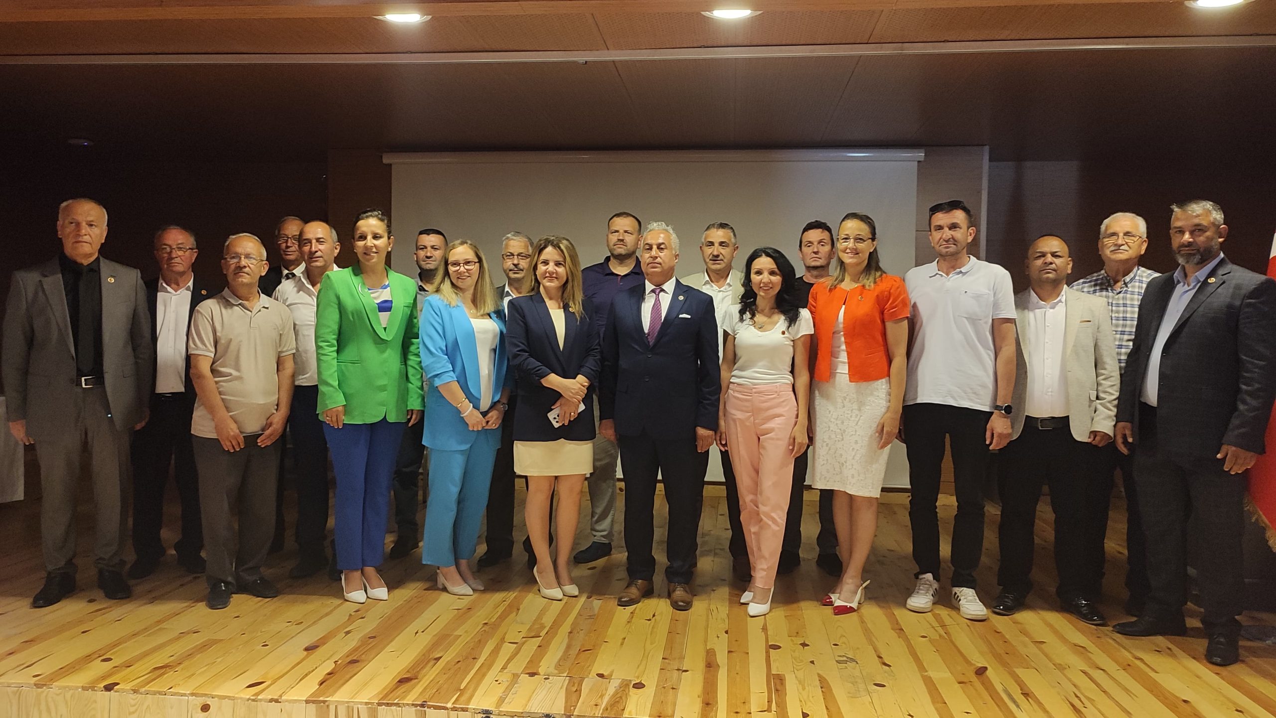 Muhtarların yeni derneğinde ilk genel kurul