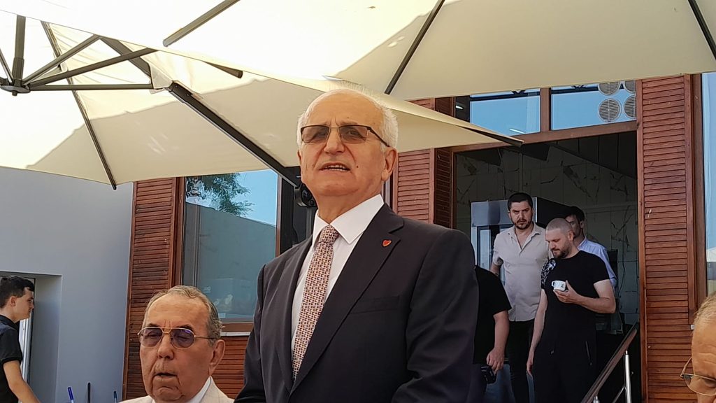 Edirne Lisesinden Yetişenler Derneği Yönetim Kurulu  Genel Başkanı Cevat İşlik 