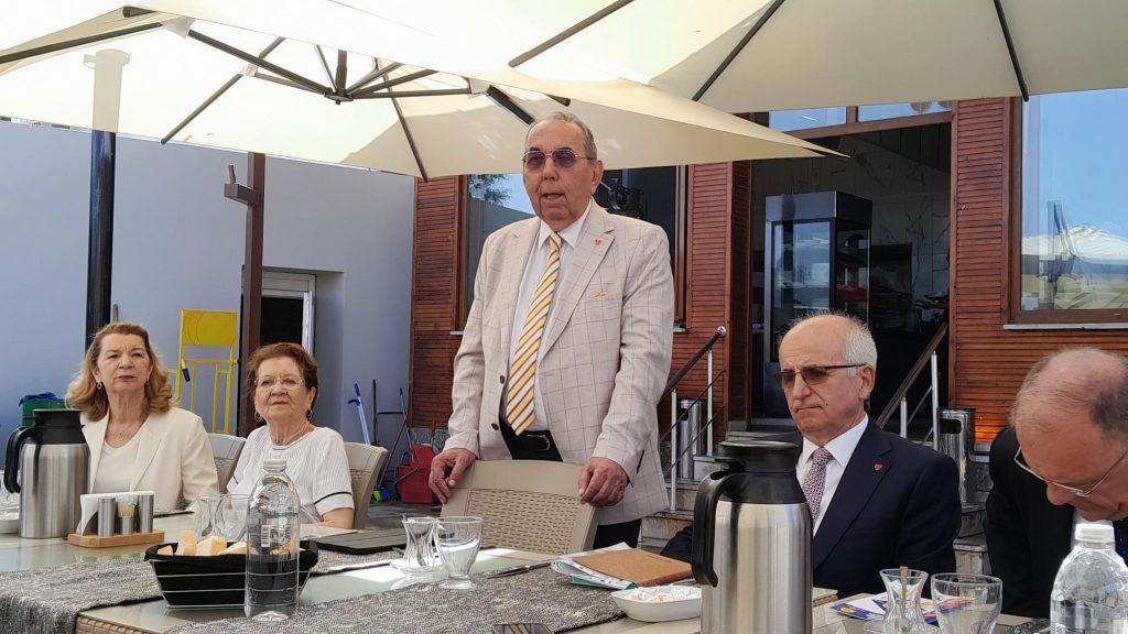 Edirne Lisesi Eğitim Vakfı ve Edirne Lisesinden Yetişenler Derneği Onursal Başkanı Atıl Erman