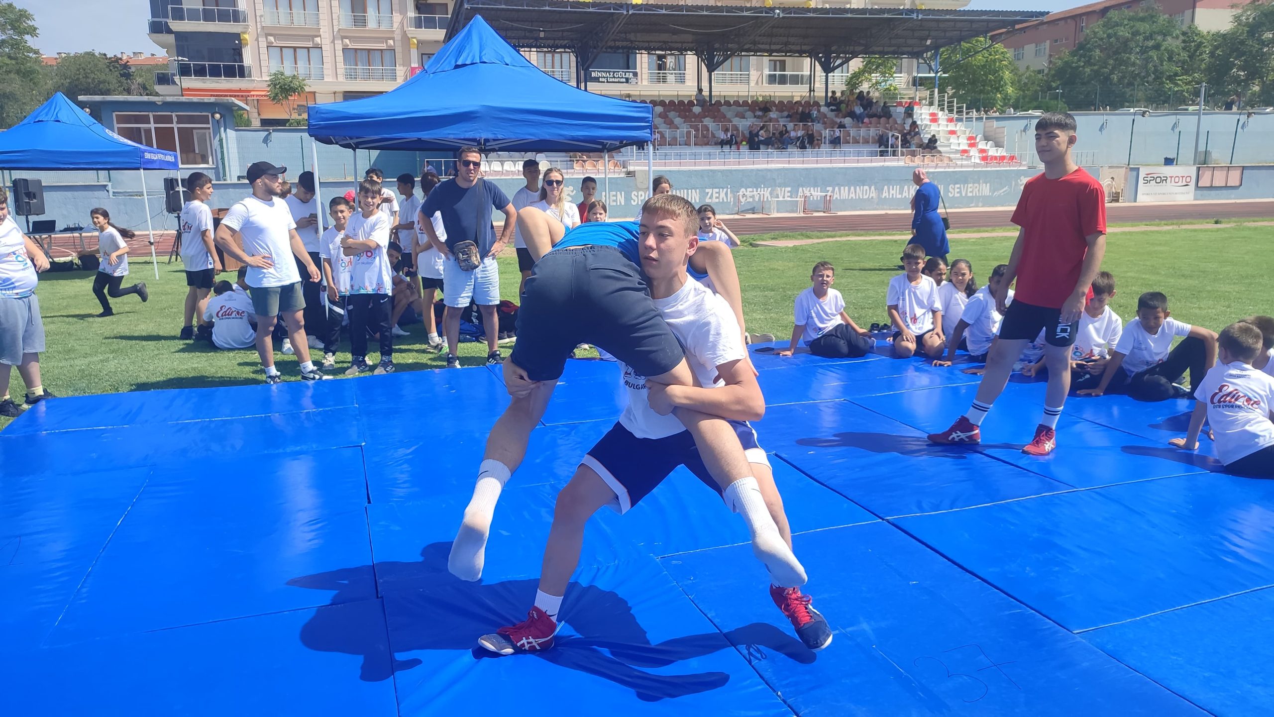 Yaz spor okulu açıldı