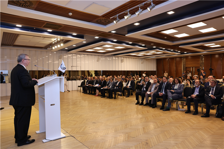 BUA'da 'Tiran' randevusu