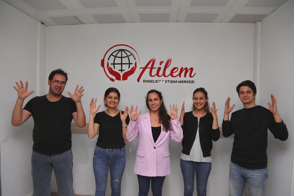 AİLEM'den 98 bin 319 çağrıya çeviri desteği