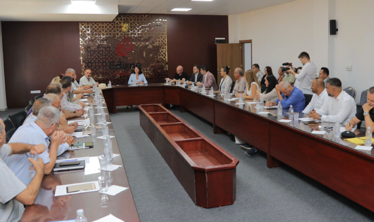 Gencan Akın muhtarları dinledi