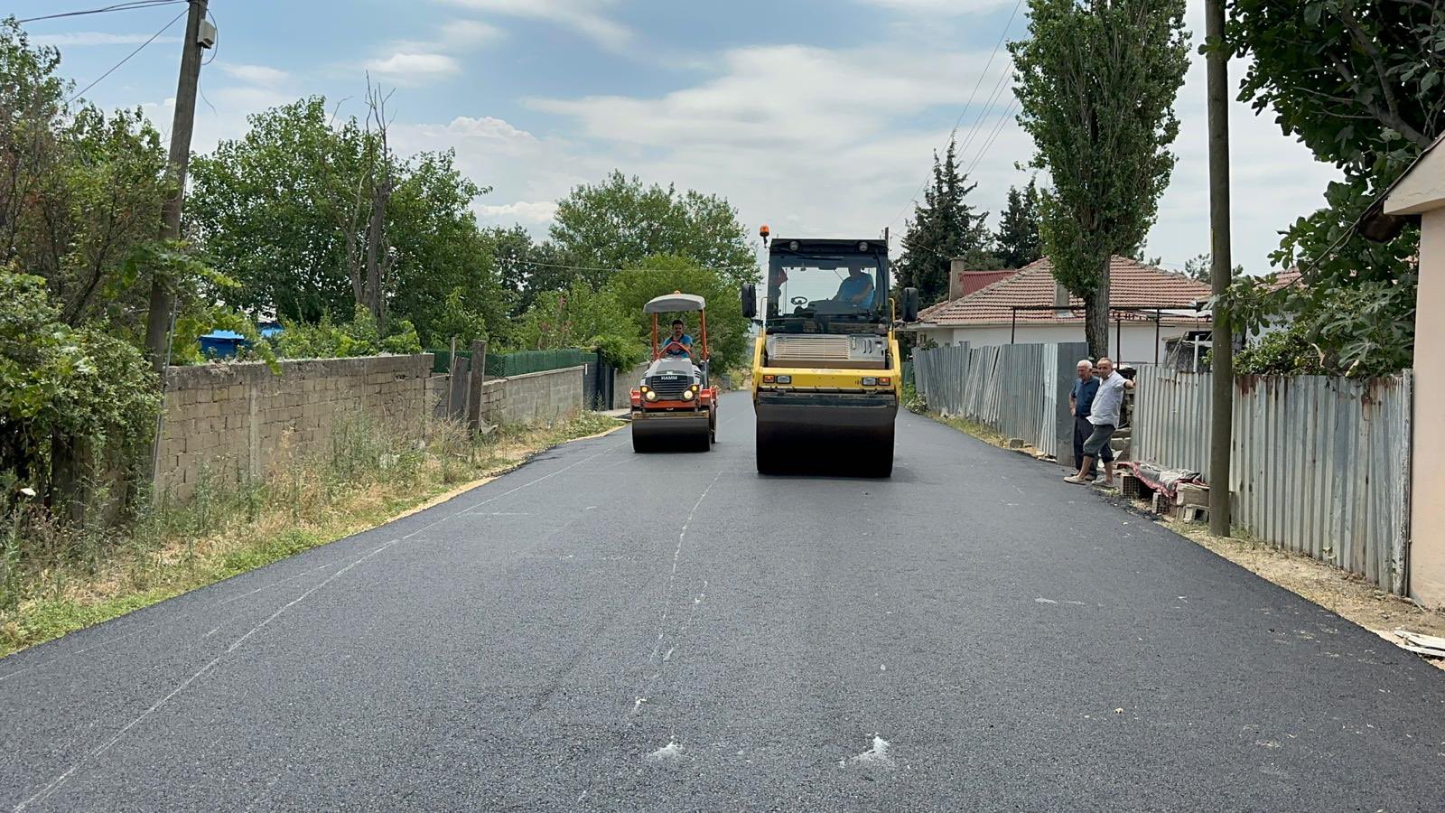 Vali Sezer: ‘Tüm köy yolları sıcak asfalt ile buluşacak’