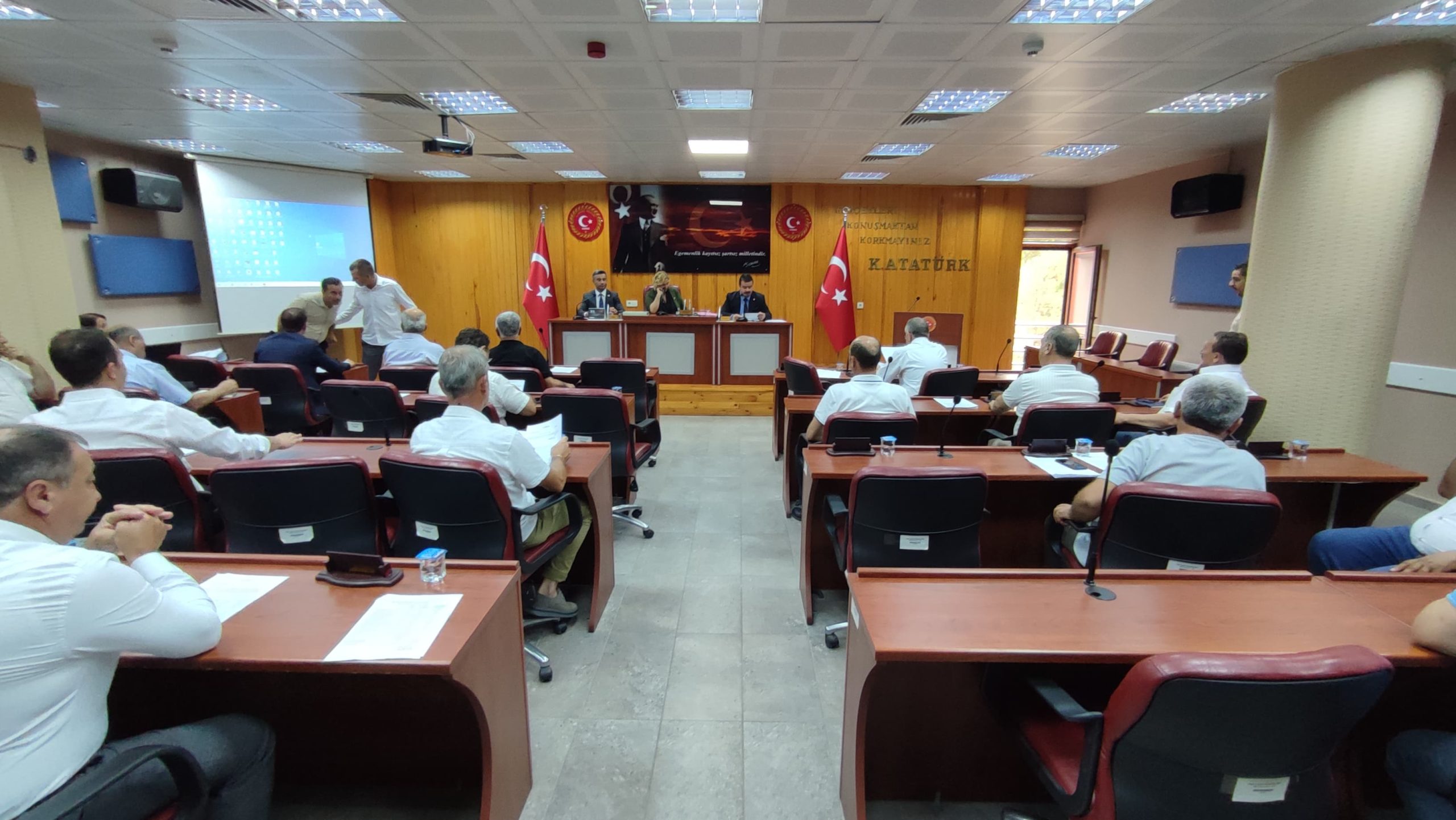 Bütçede 215 milyonluk alarm!