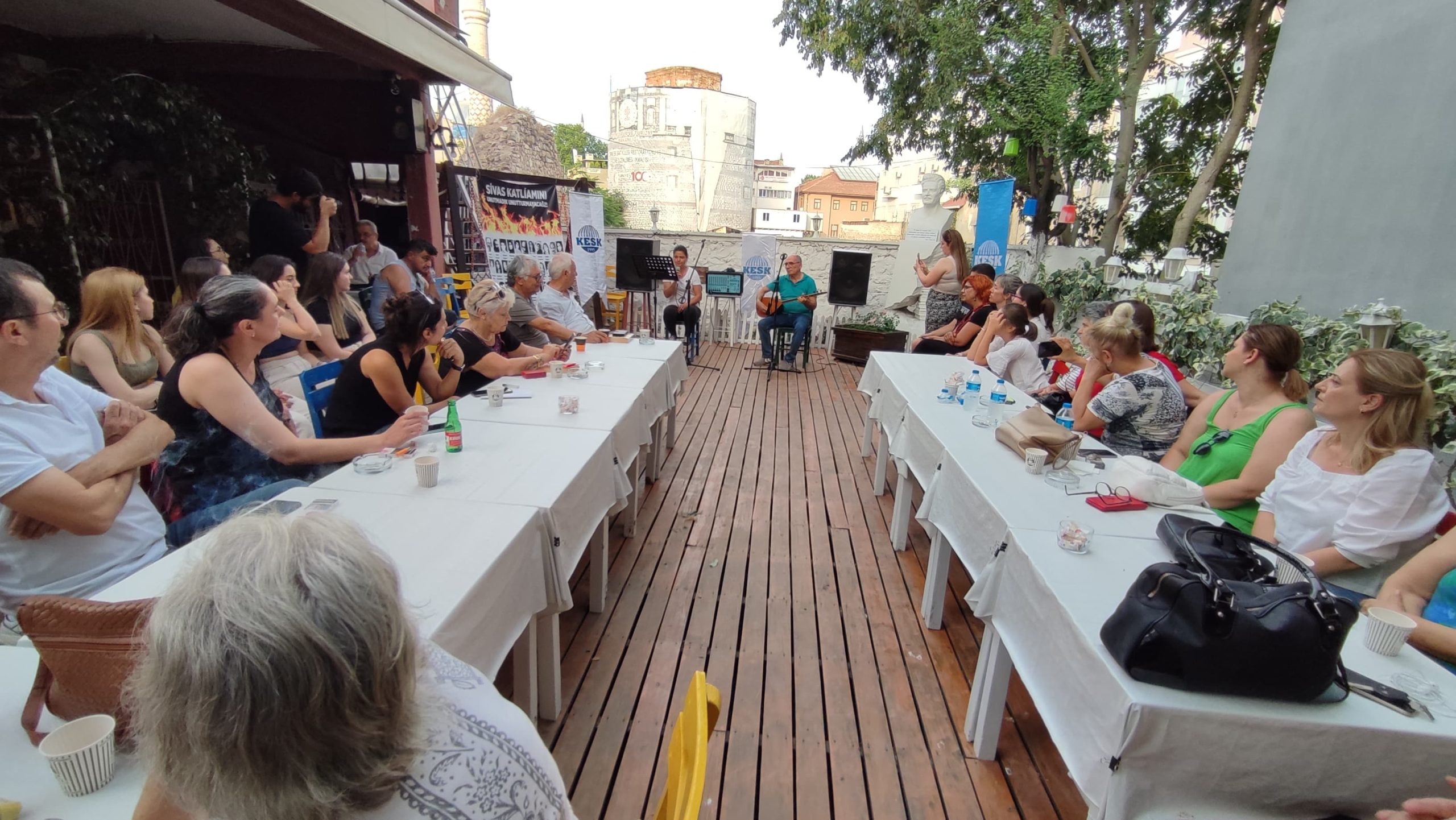 Madımak katliamını şiir ve türkülerle andılar