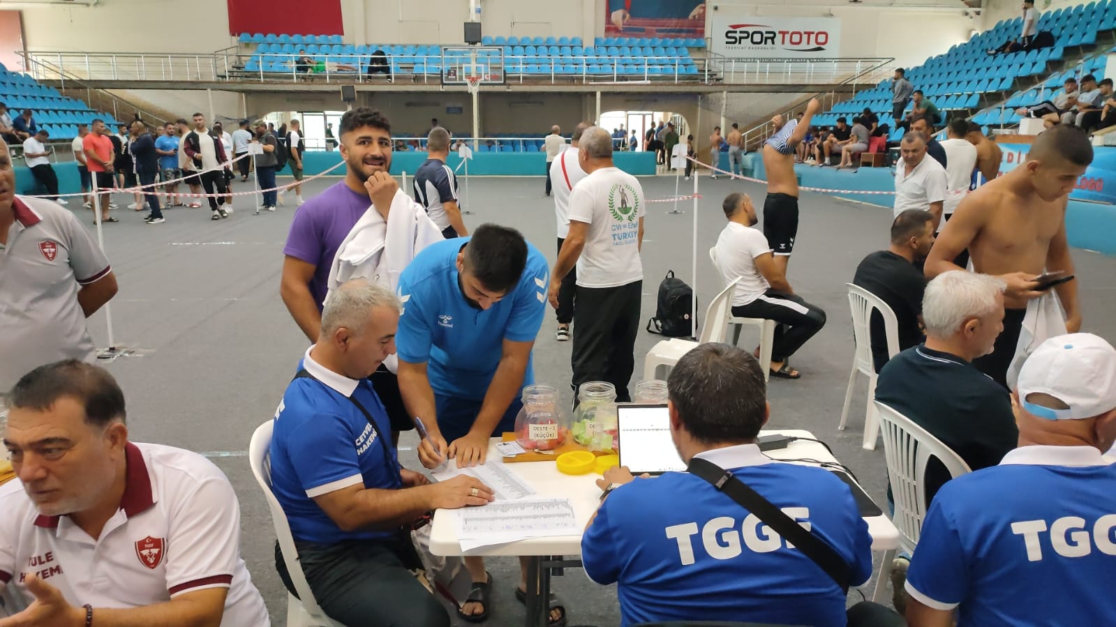 Efsaneye kayıtlar başladı