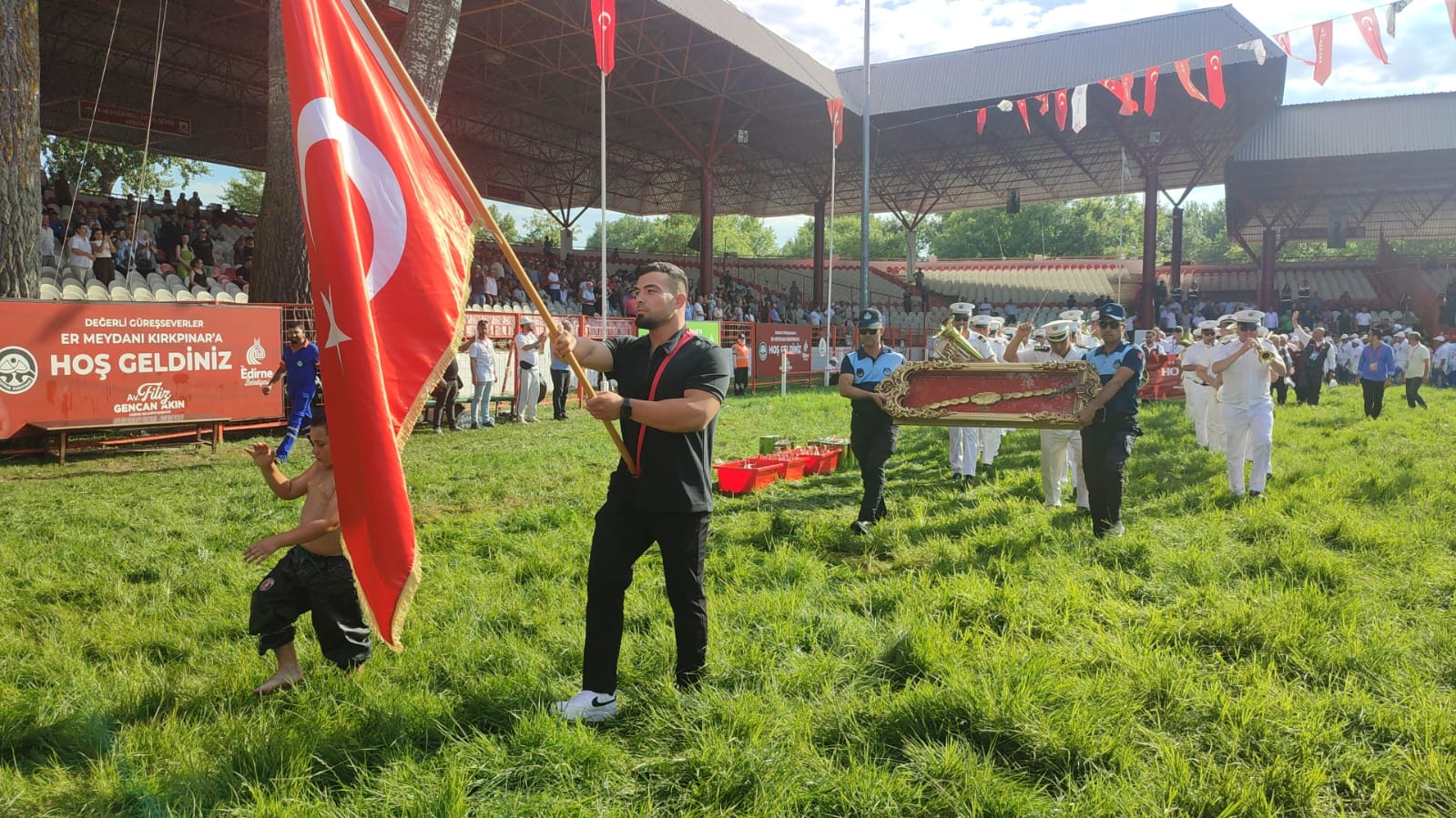 Davul vurdu Edirne’nin düğünü başladı!
