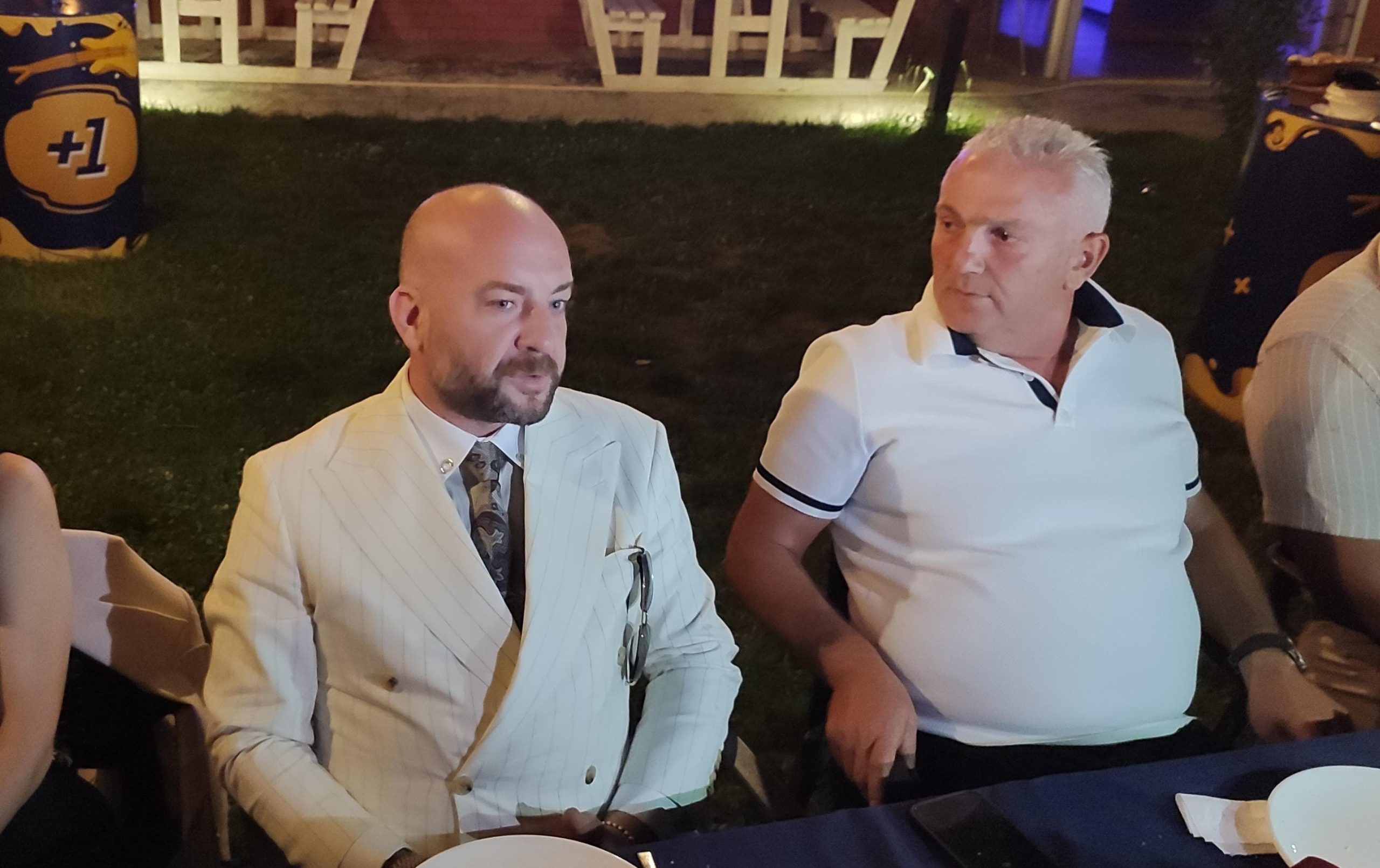 Eskisi de yenisi de aynı fikirde: