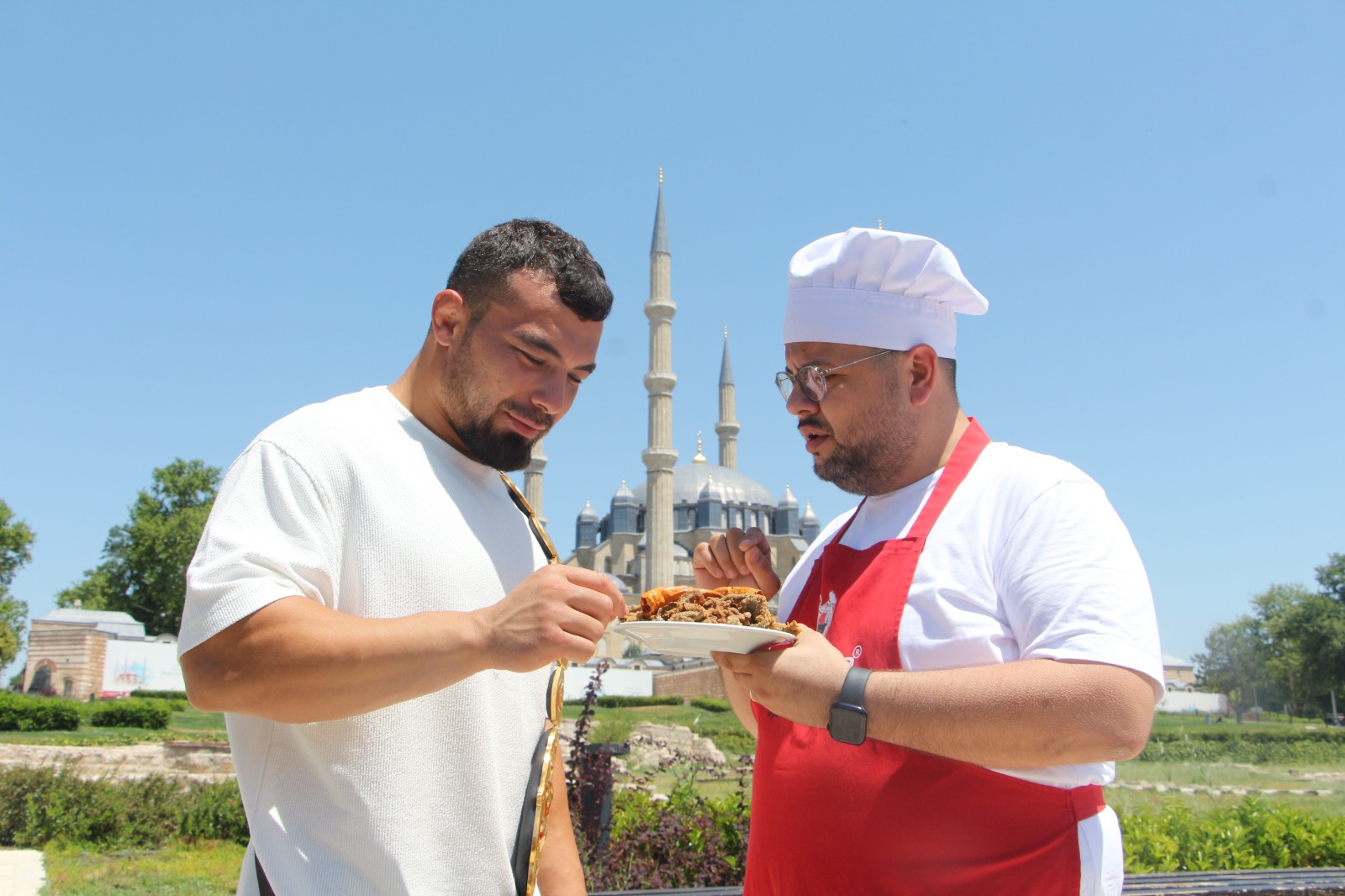 Başpehlivan Zeybek’e ‘tava ciğeri’ takviyesi