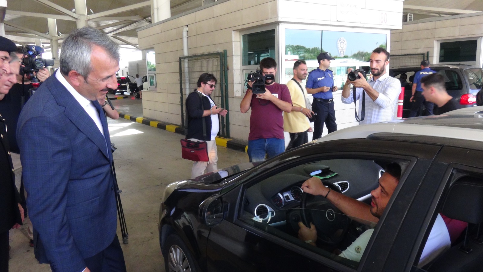 Vali Sezer’den Kapıkule’de denetim