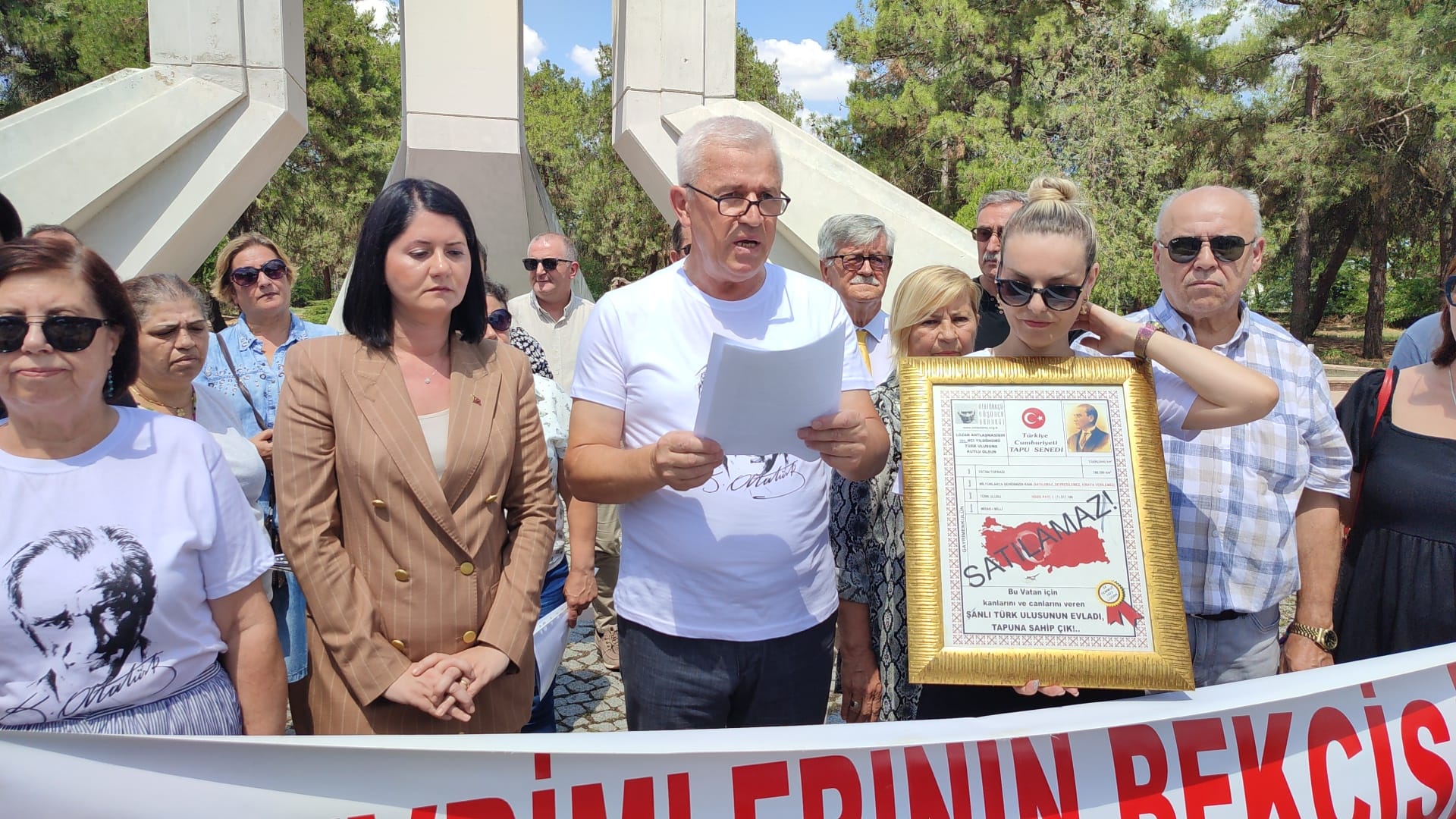 ‘Lozan, Türkiye Cumhuriyeti’nin tapu senedidir’