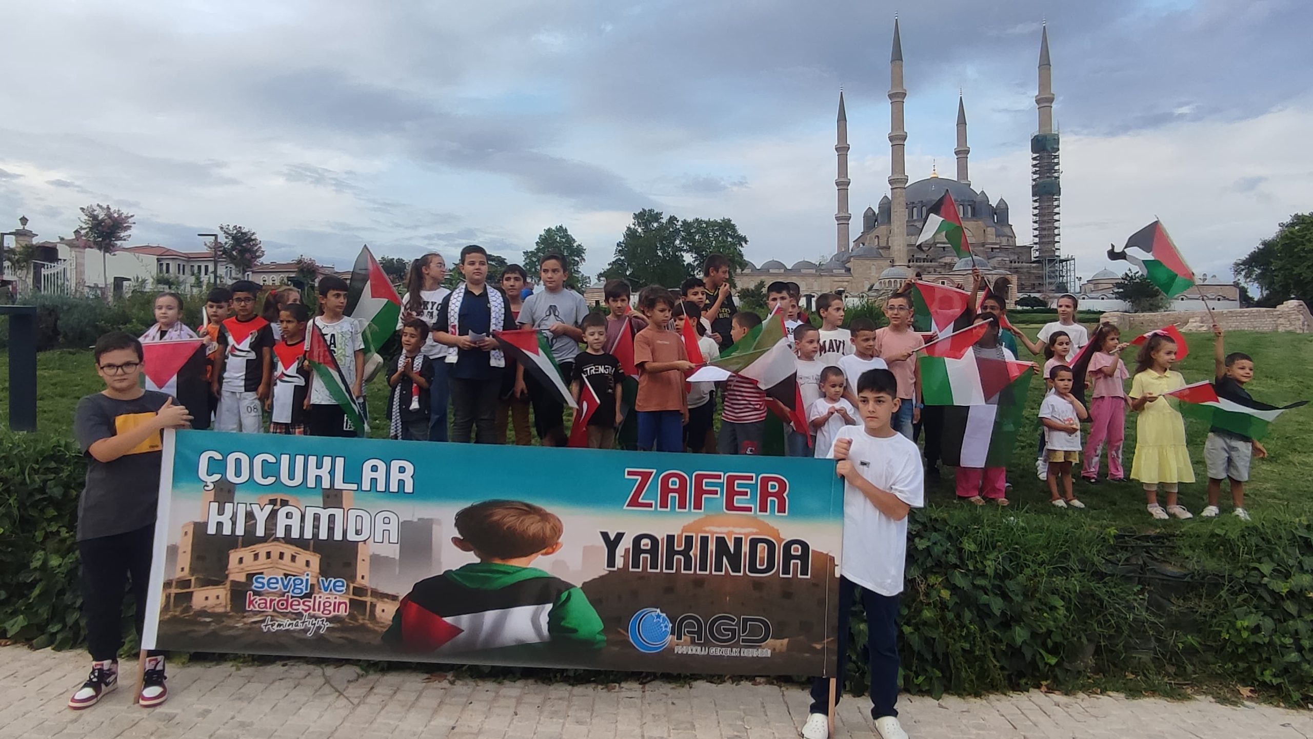 Çocuklardan İsrail'e protesto