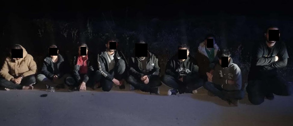 Kaçak göçmenler Üyüklütatar köyünde!