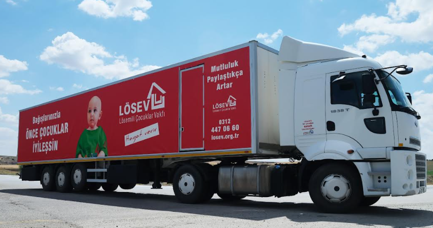 LÖSEV iyilikler tırı yola çıkıyor 