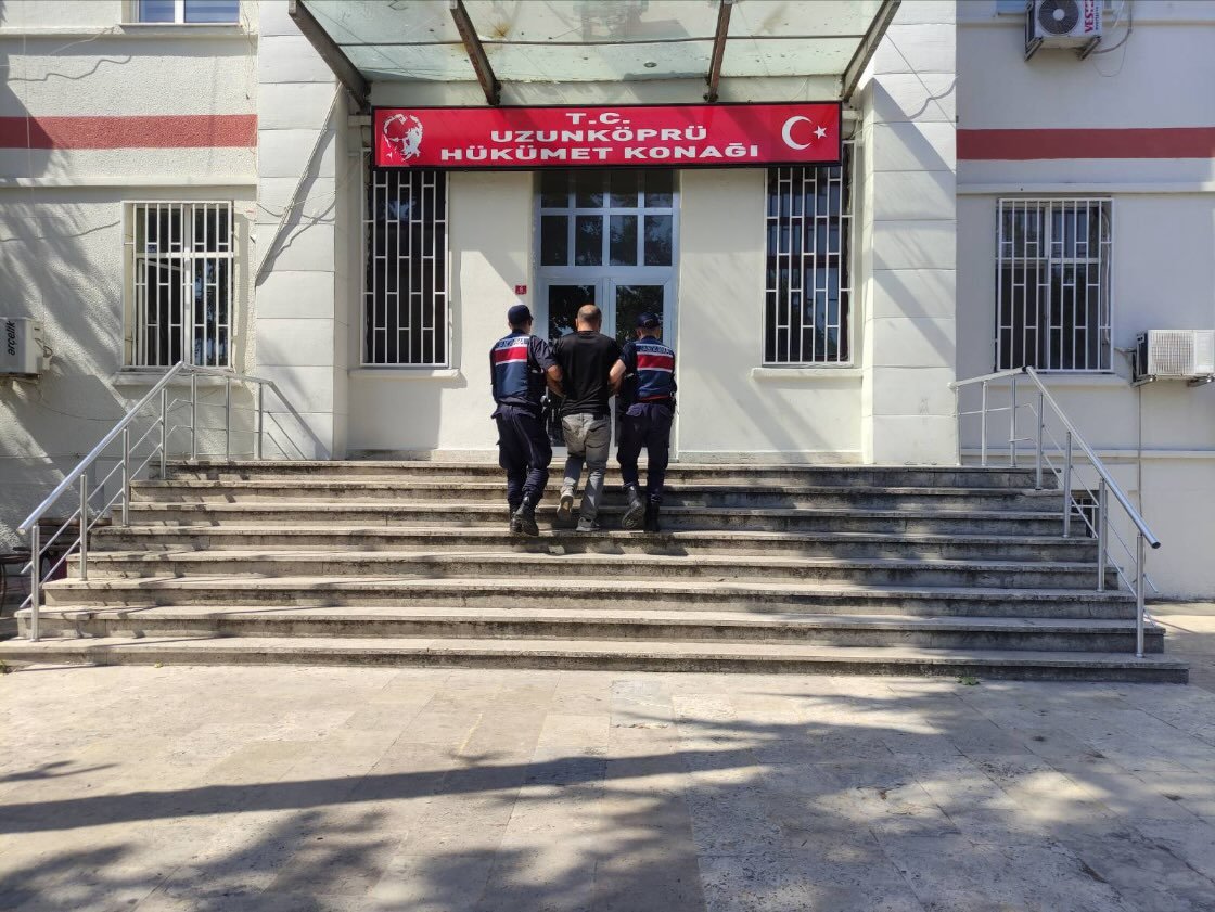 Zehir taciri cezaevini boyladı