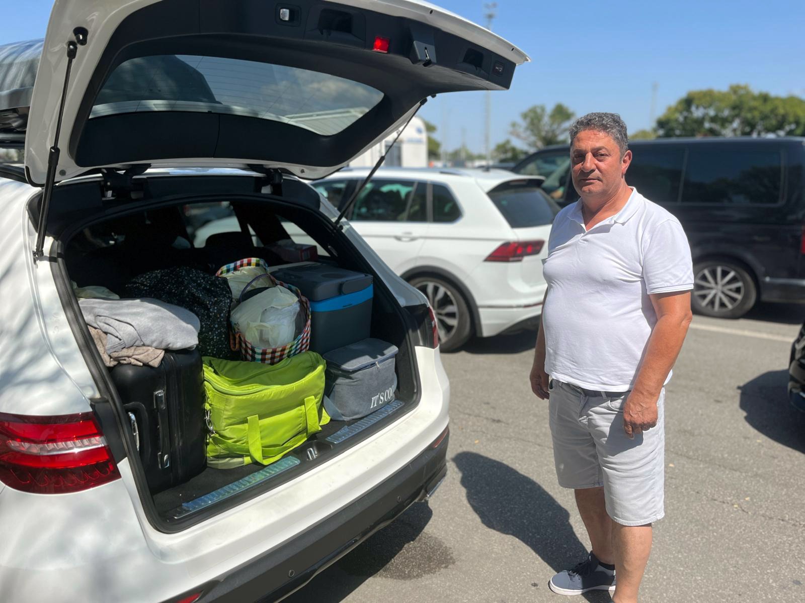 Gurbetçinin yükü bolca hasret ve hüzün