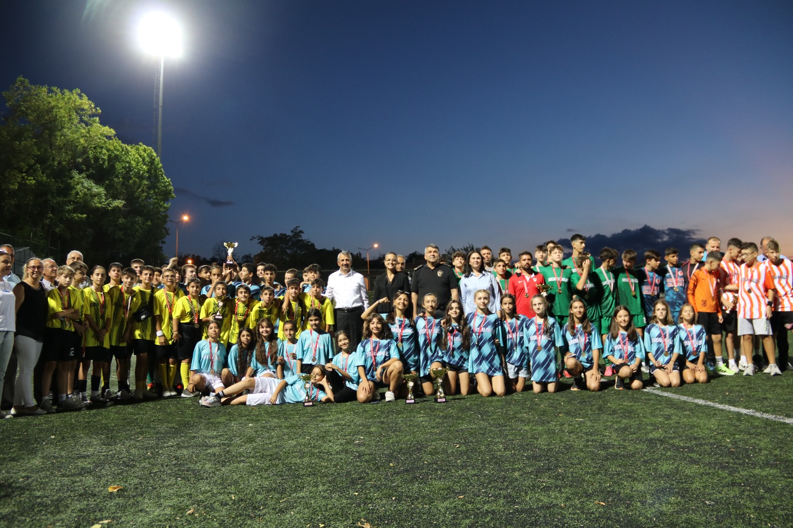 Yaz Mahalle Ligi’ne şampiyon Sarıcapaşa!