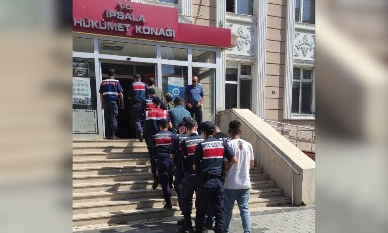 Aranan 8 şahıs cezaevinde!