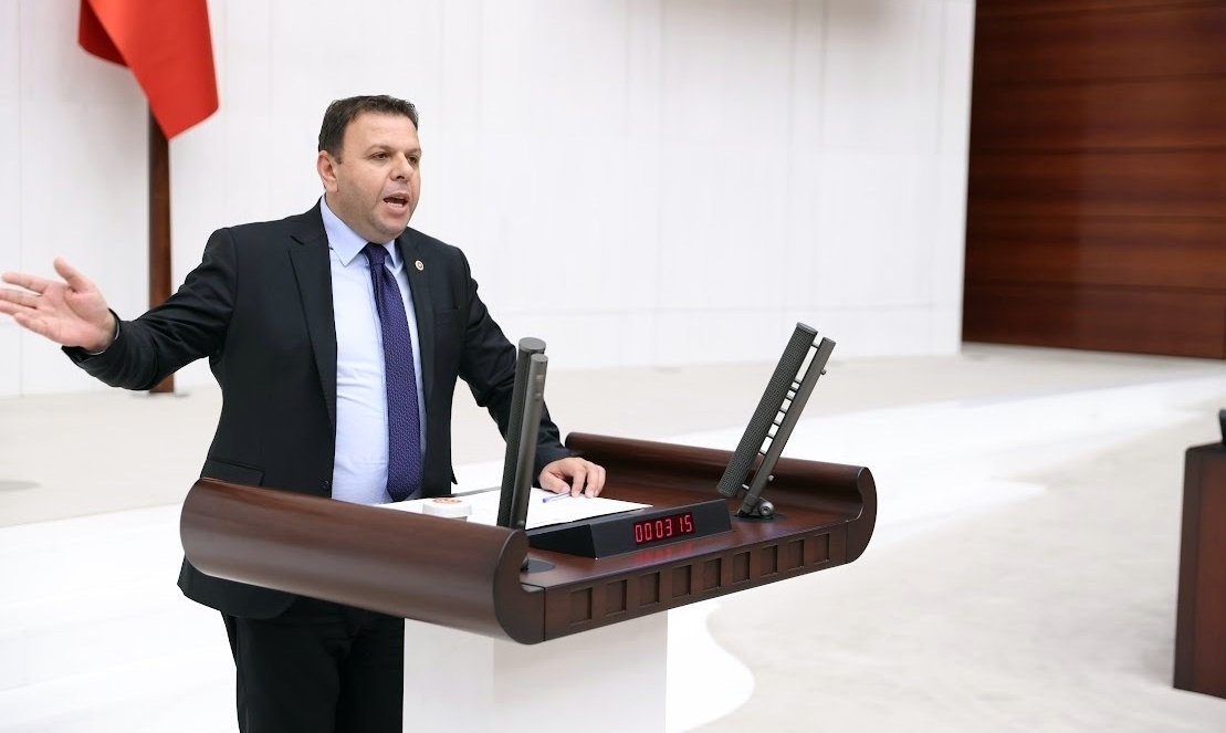 Milletvekili Ün’ün aracında kaçak malzeme ele geçirildi!