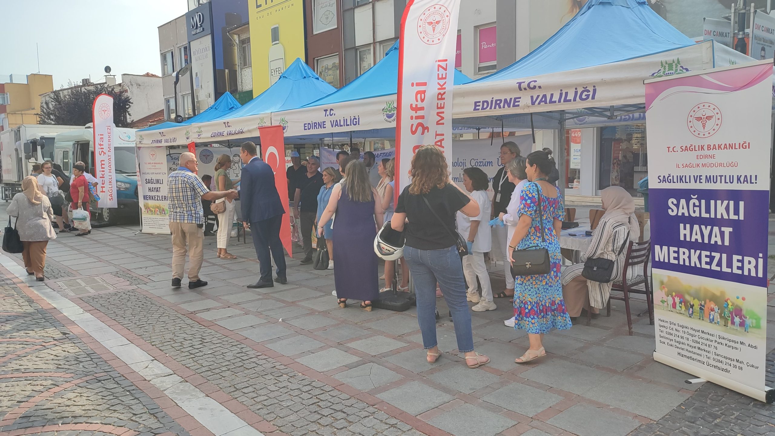 Vatandaşlara ücretsiz sağlık taraması ve bilgilendirme