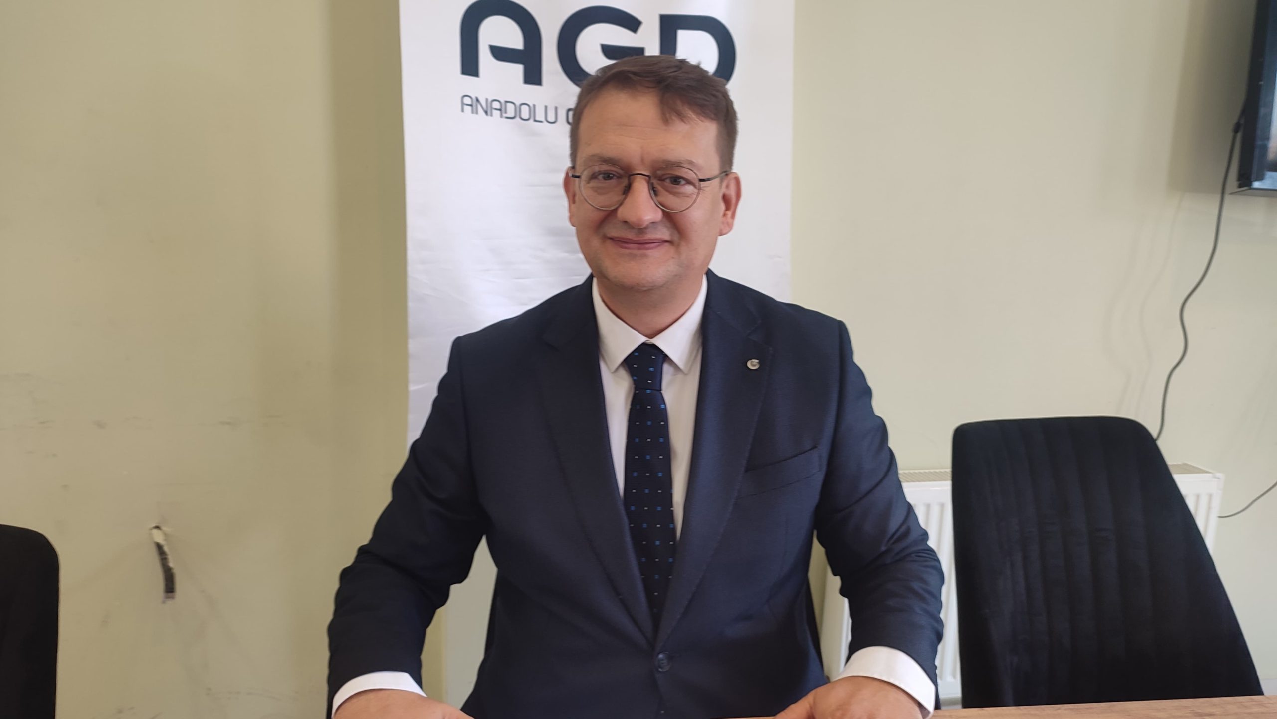 ‘İlk ders ahlak ve maneviyat olmalı’