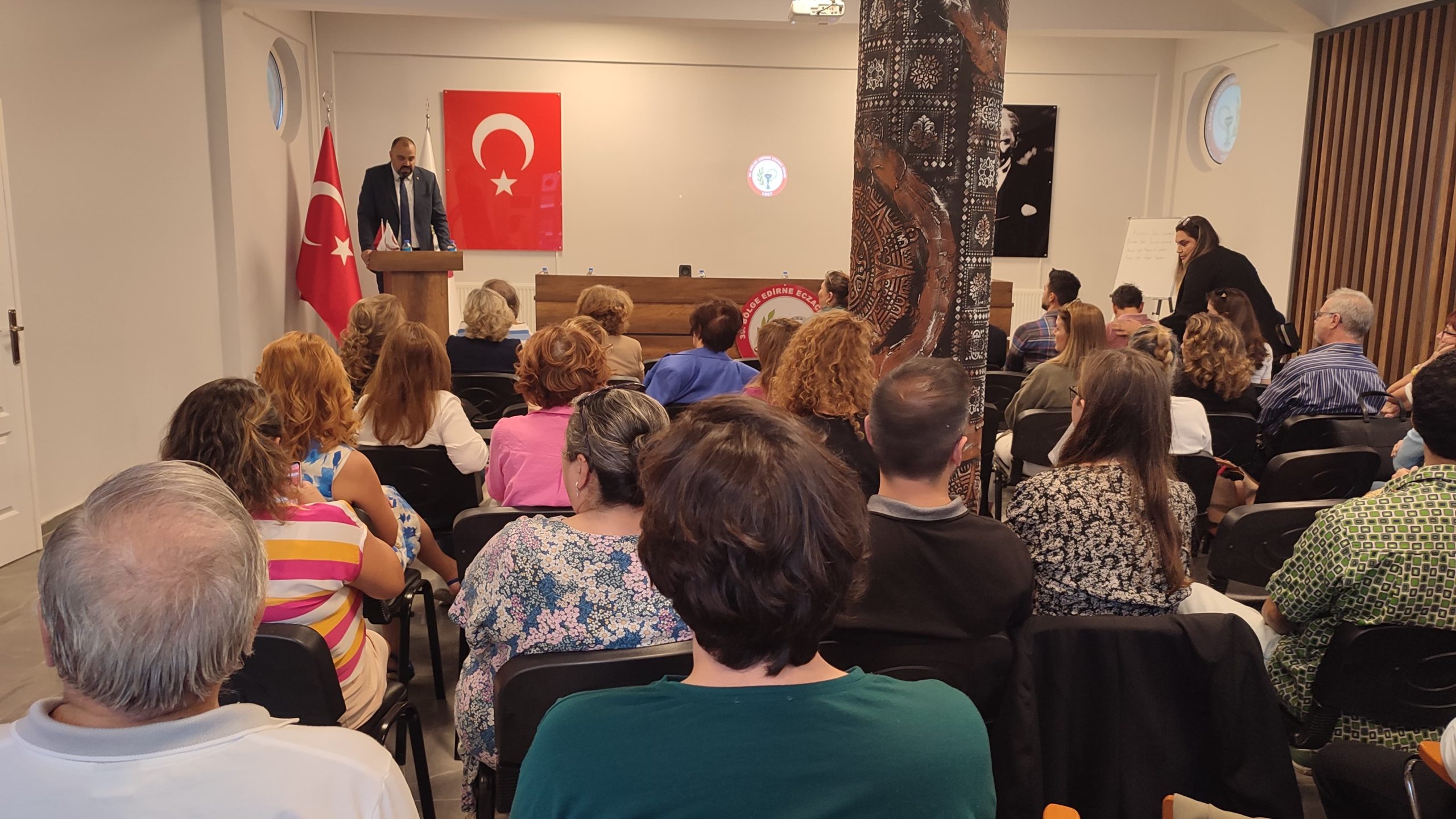 ‘Yerli ve milli ilaç seferberliği başlatılmalı’