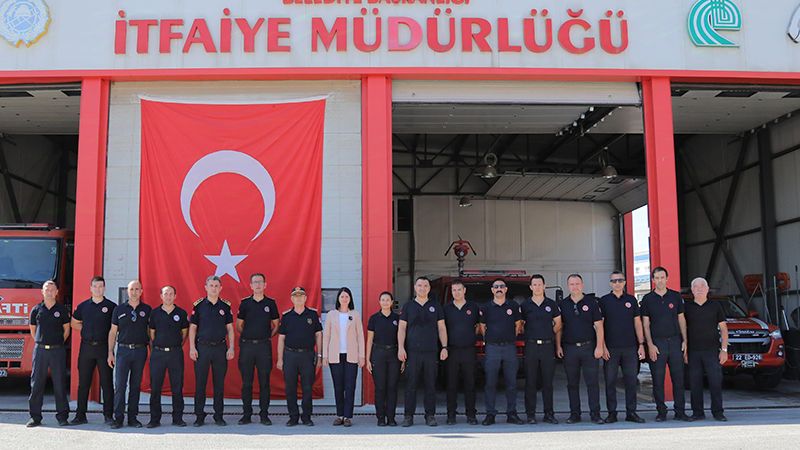 Gencan Akın'dan İtfaiye Müdürlüğü'ne ziyaret