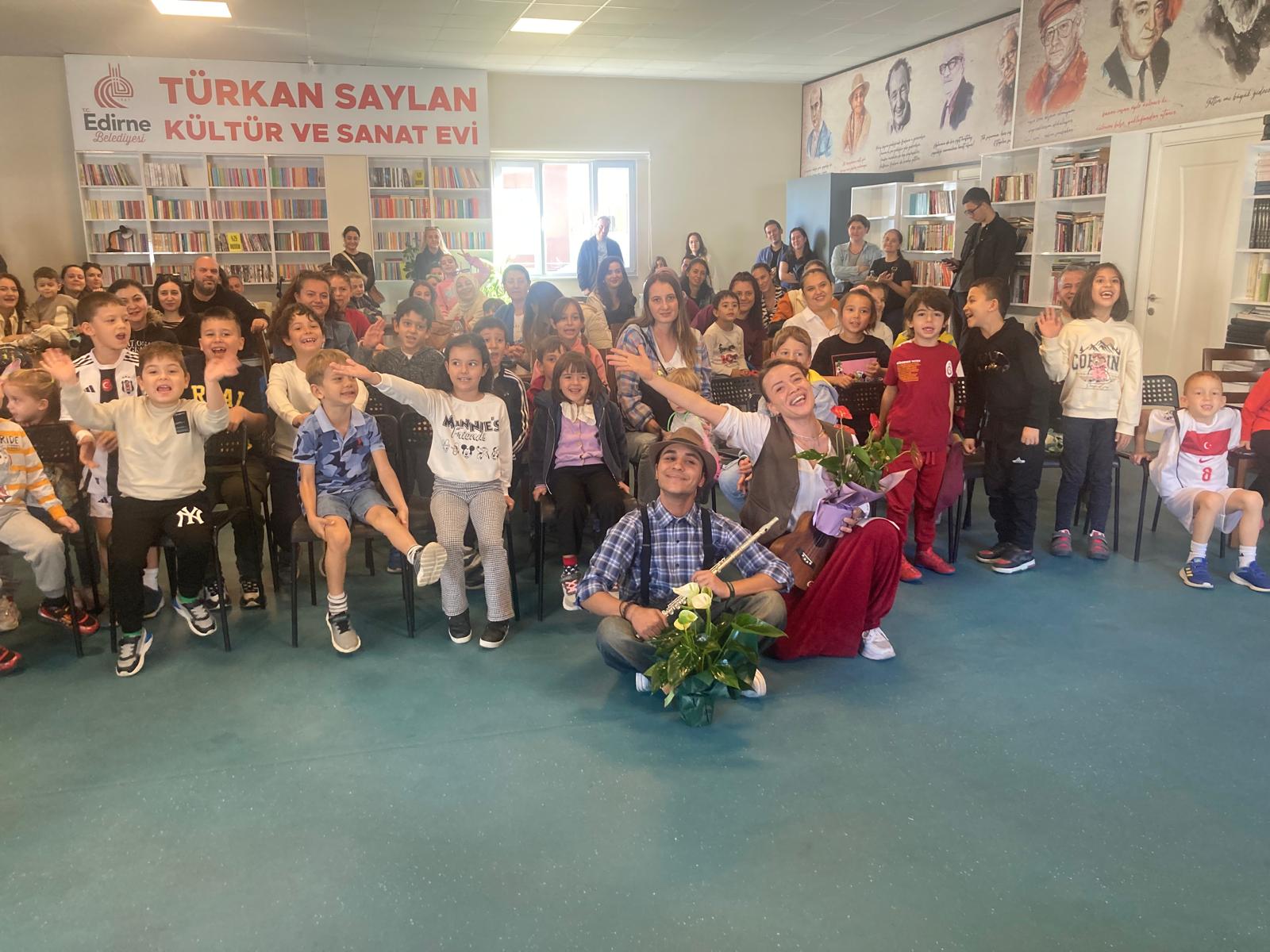 TAKSAV'da miniklerin mutlu günü