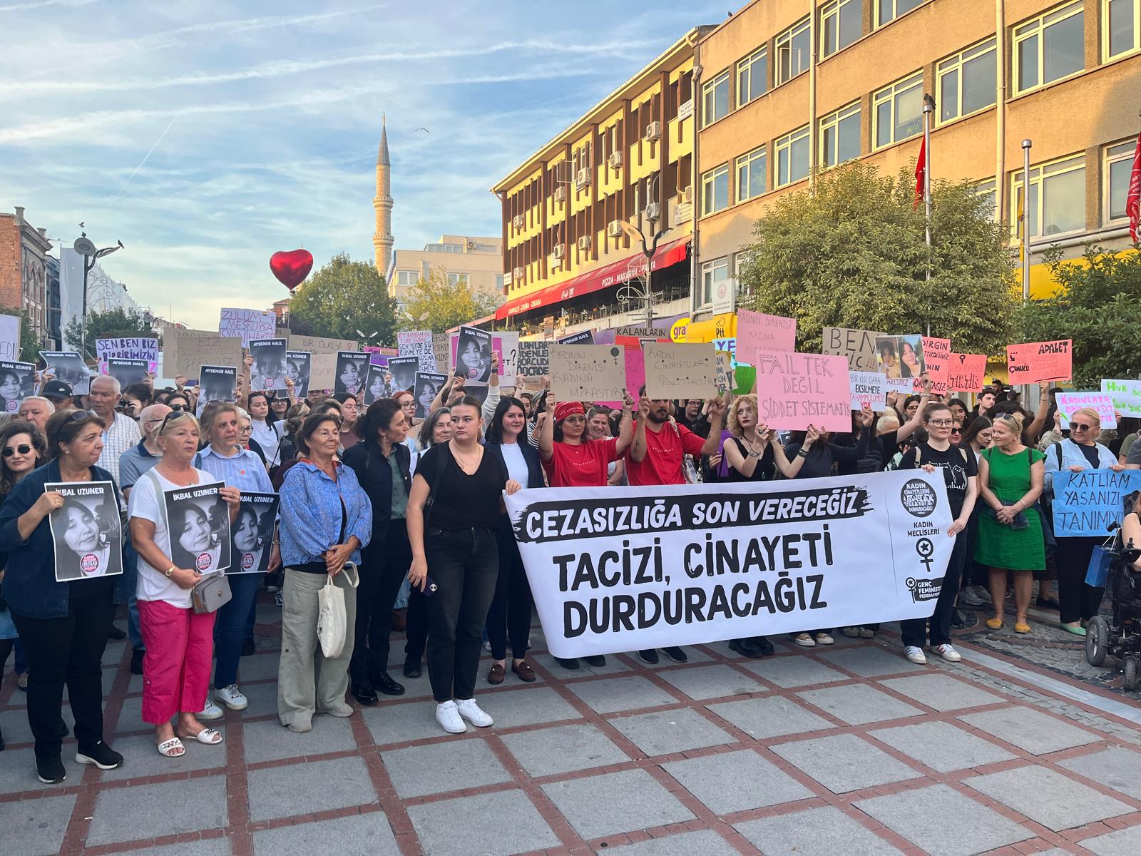 Kadınlardan ‘şiddet’ haykırışı