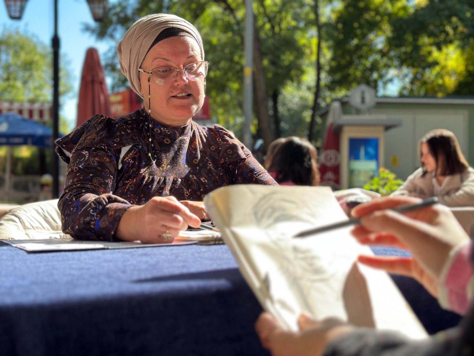 Ertelediği hayalini 50 yaşında üniversiteye taşıdı