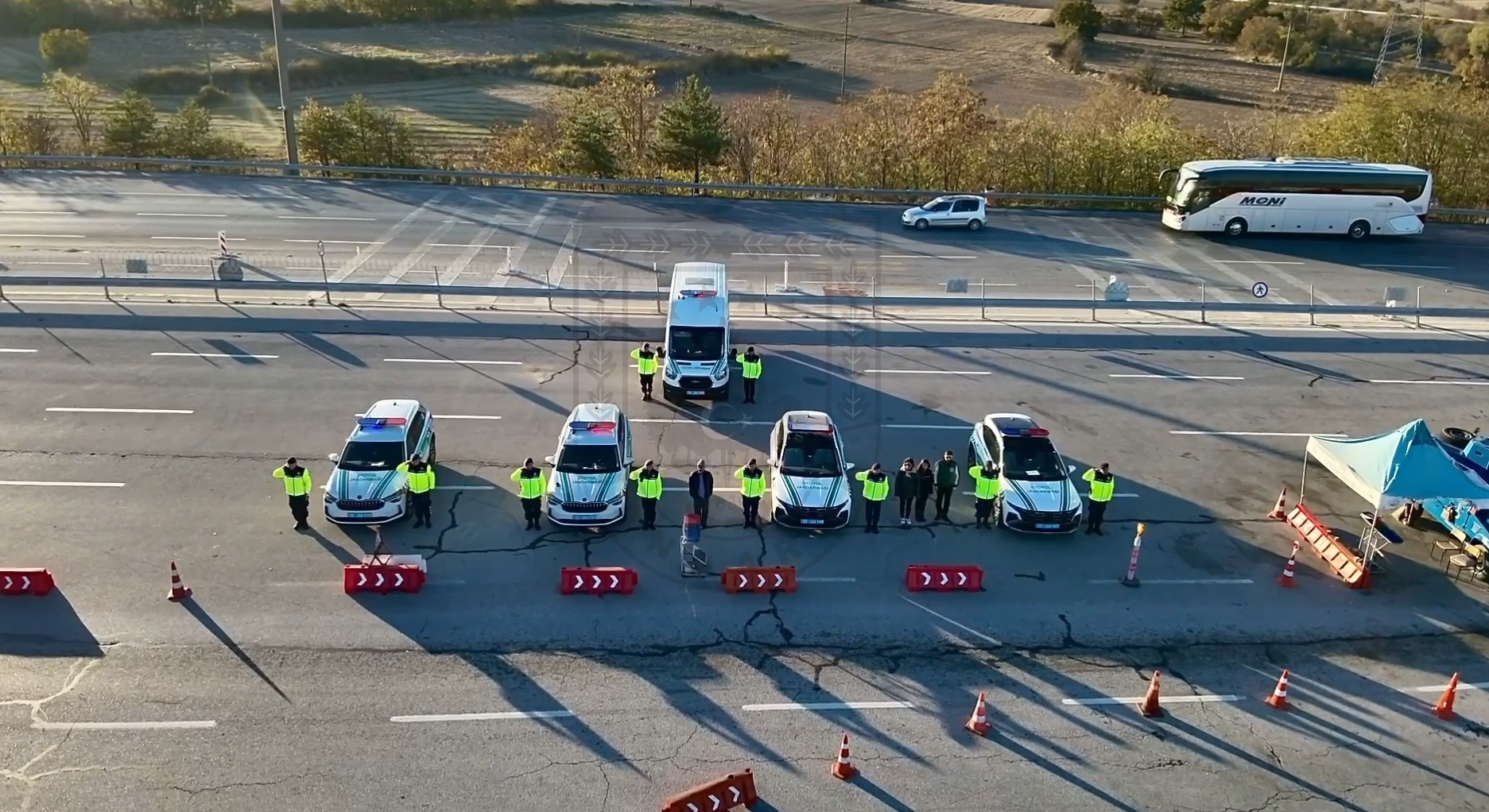 Otoyol Jandarma Komutanlığı yeni araç ve personeliyle görevde