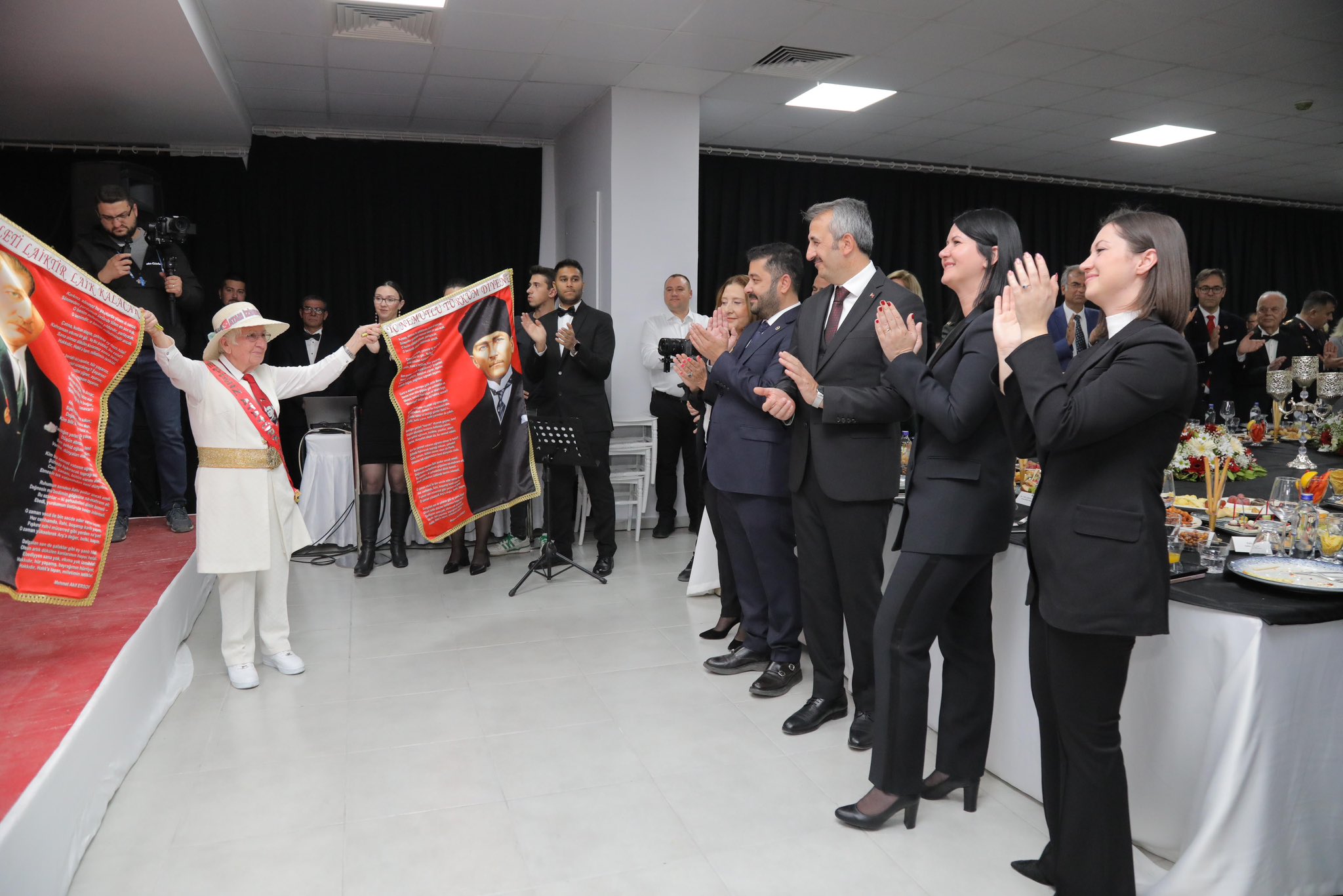 Kurtuluş coşkusu resepsiyonla taçlandı